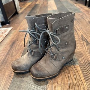 SOREL Joan of arctic lace up grey size 7